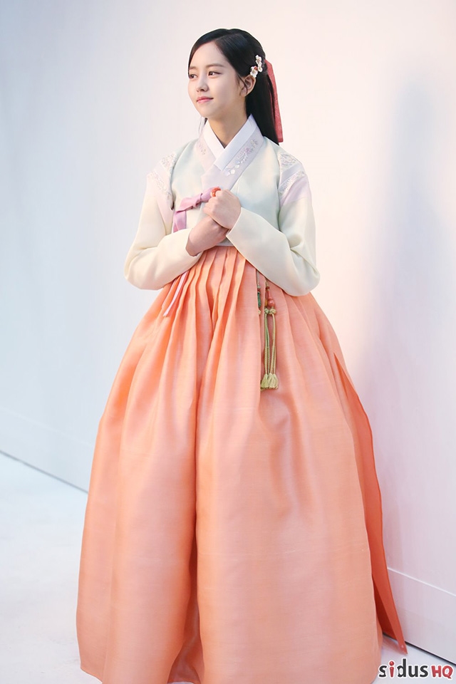 Điểm danh 10 nữ thần Hanbok đẹp nhất Hàn Quốc
