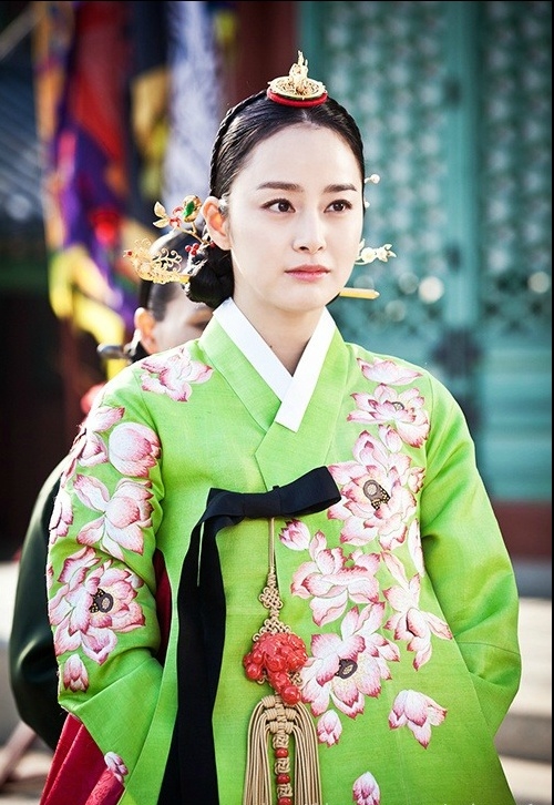 Điểm danh 10 nữ thần Hanbok đẹp nhất Hàn Quốc