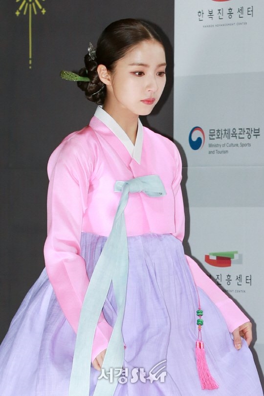 Điểm danh 10 nữ thần Hanbok đẹp nhất Hàn Quốc