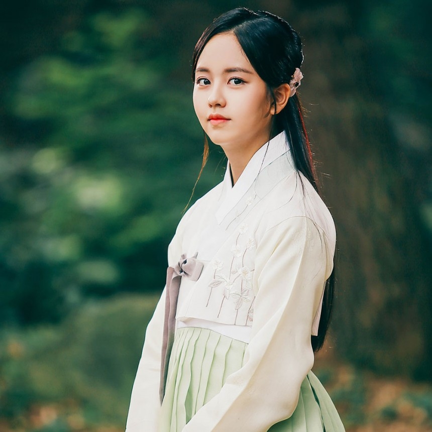 Điểm danh 10 nữ thần Hanbok đẹp nhất Hàn Quốc