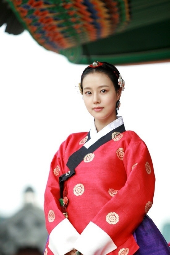 Điểm danh 10 nữ thần Hanbok đẹp nhất Hàn Quốc