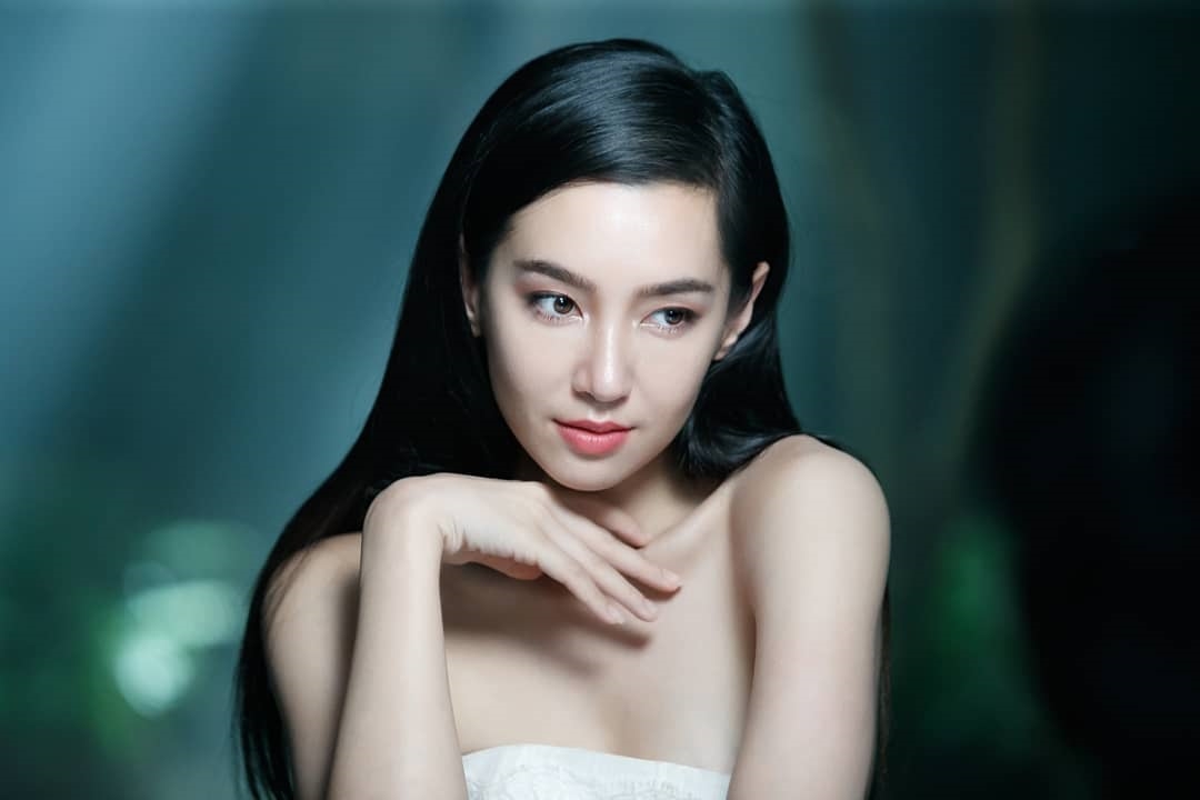 Bella Ranee đóng cặp mỹ nam Peak Kongthap trong lakorn mới