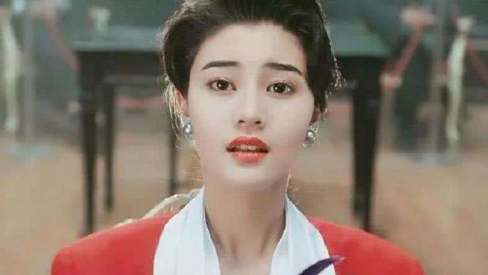 Hoa hậu đẹp nhất Hồng Kông Lý Gia Hân tái xuất vì lời mời của Vu Chính