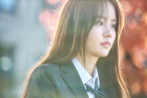 Kim So Hyun chia sẻ cách diễn cảnh tình cảm mặc dù chưa từng yêu ai