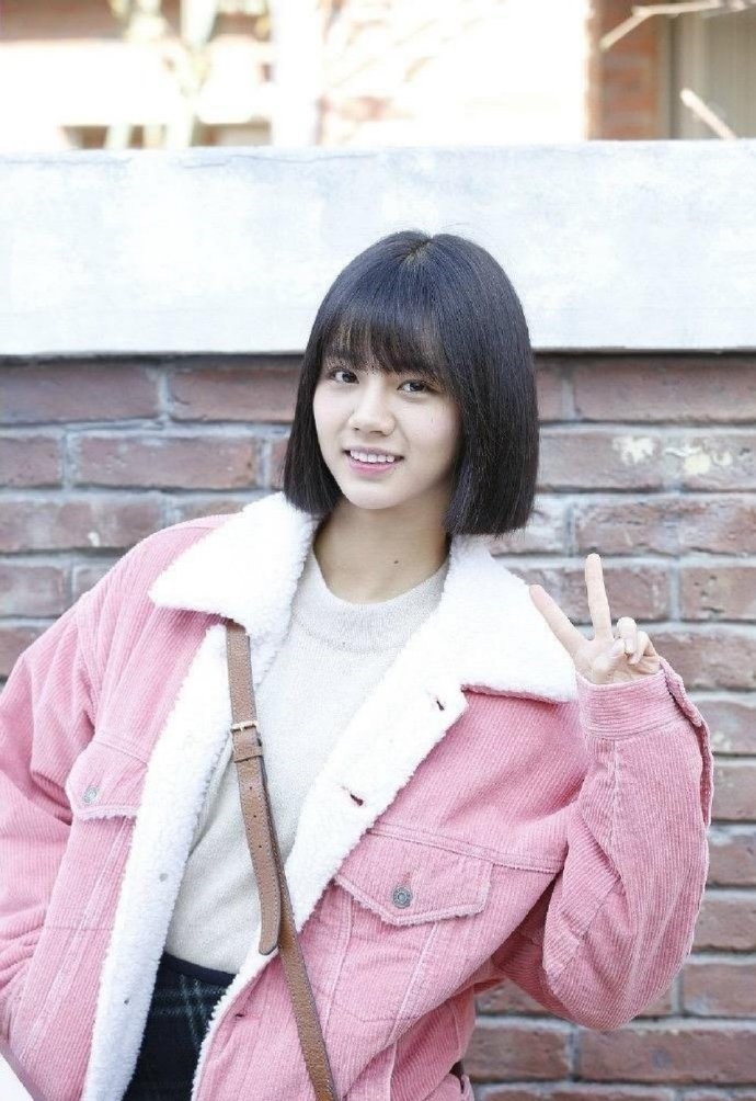 Thẩm Nguyệt thủ vai Duk Sun trong Reply 1988 bản Trung?