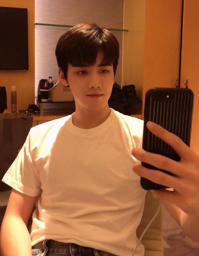 Thẩm Nguyệt thủ vai Duk Sun trong Reply 1988 bản Trung?