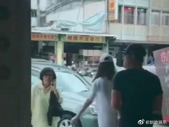 Rộ tin Lâm Tâm Như đệ đơn ly hôn vì bị Hoắc Kiến Hoa đánh đập