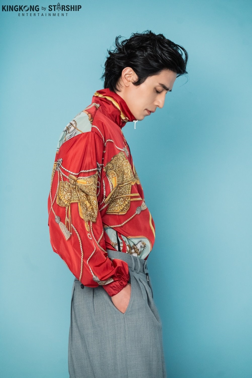 Lee Dong Wook đẹp ma mị với kiểu tóc mới trong bộ ảnh chụp tạp chí mới