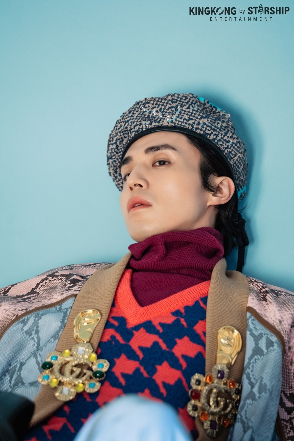 Lee Dong Wook đẹp ma mị với kiểu tóc mới trong bộ ảnh chụp tạp chí mới