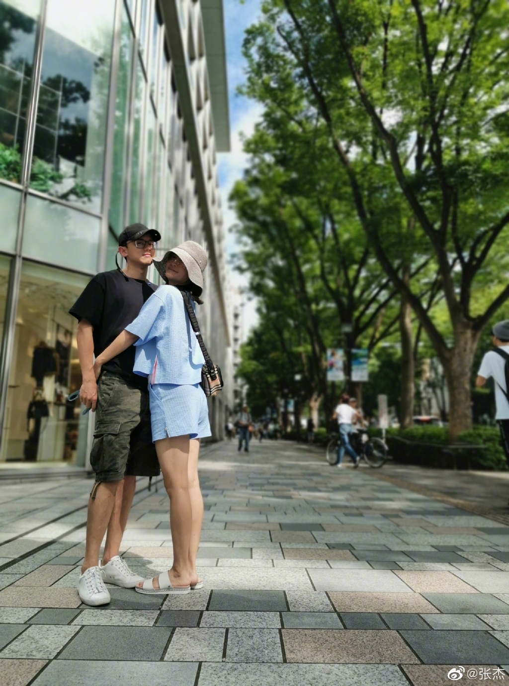 Trương Kiệt và Tạ Na bất ngờ kỷ niệm 8 năm ngày cưới