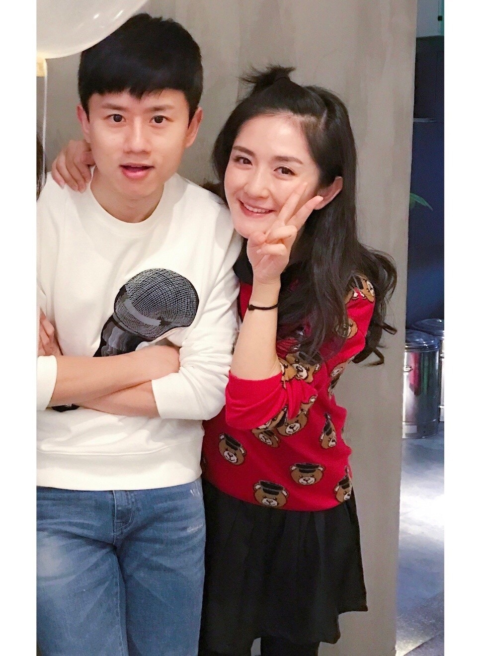 Trương Kiệt và Tạ Na bất ngờ kỷ niệm 8 năm ngày cưới