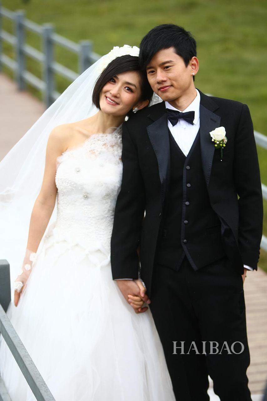 Trương Kiệt và Tạ Na bất ngờ kỷ niệm 8 năm ngày cưới