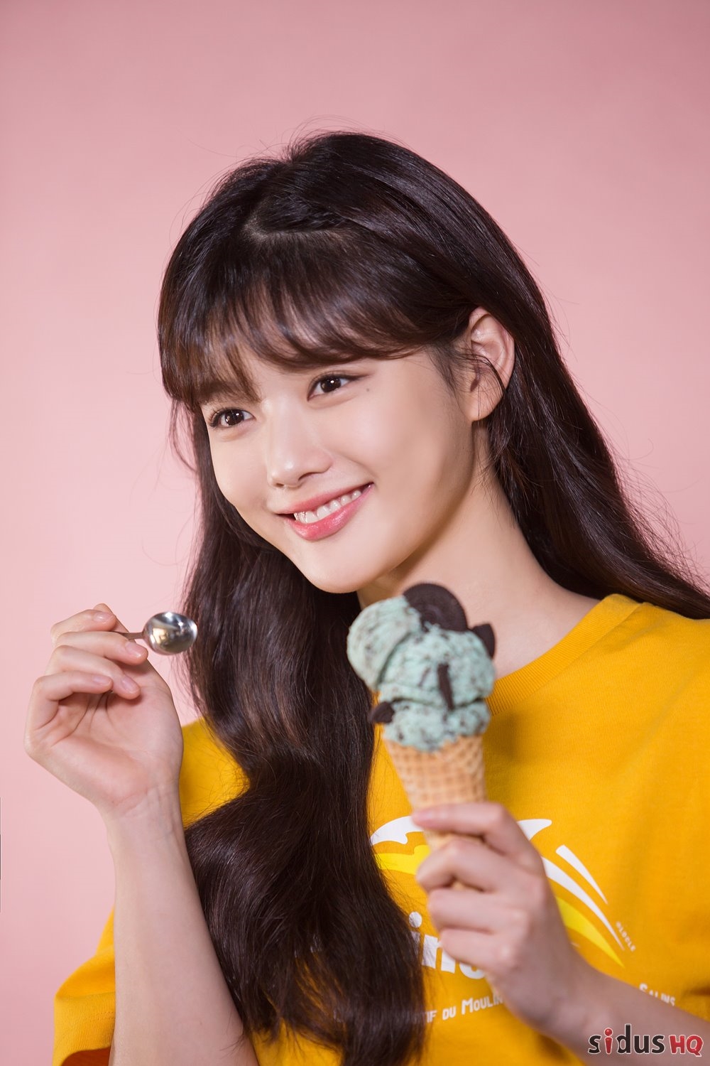 Kim Yoo Jung tung bộ ảnh đẹp như mơ quay show cá nhân mới tại Ý