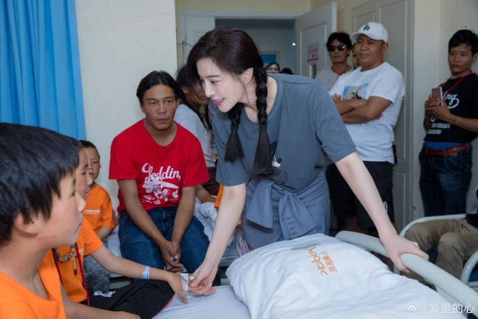 Lý Thần hạnh phúc bên tình mới là thiên kim tiểu thư?