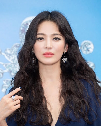 Song Hye Kyo tham dự sự kiện đầu tiên tại Hàn hậu ly hôn Song Joong Ki
