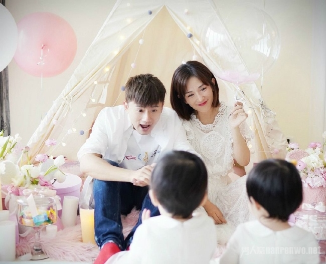 Tạ Na - Trương Kiệt hẹn hò giữa tin đồn về quê làm thủ tục ly hôn