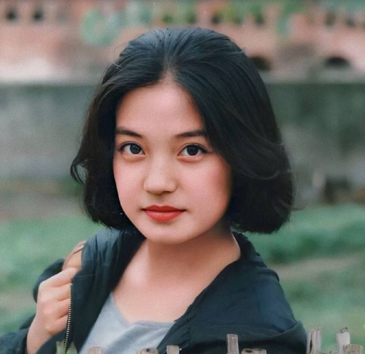 Triệu Vy lại gây bão mạng vì nhan sắc xinh đẹp của 21 năm về trước