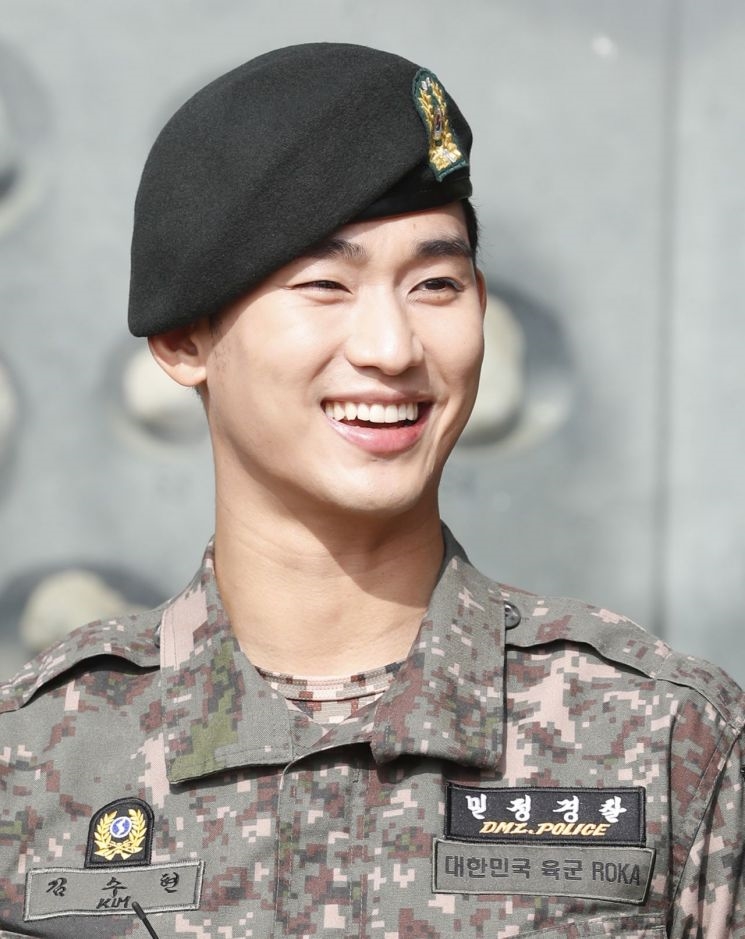 Kim Soo Hyun trở lại đóng drama sau 5 năm và hậu xuất ngũ?