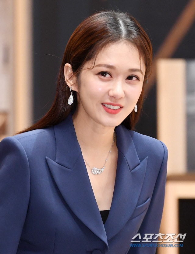Jang Na Ra và Lee Sang Yoon đẹp đôi trong họp báo drama mới