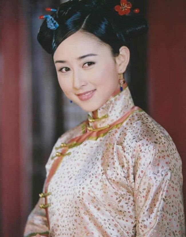 Khi mỹ nhân Cbiz hóa thân thành a hoàn: Dương Mịch xấu xí