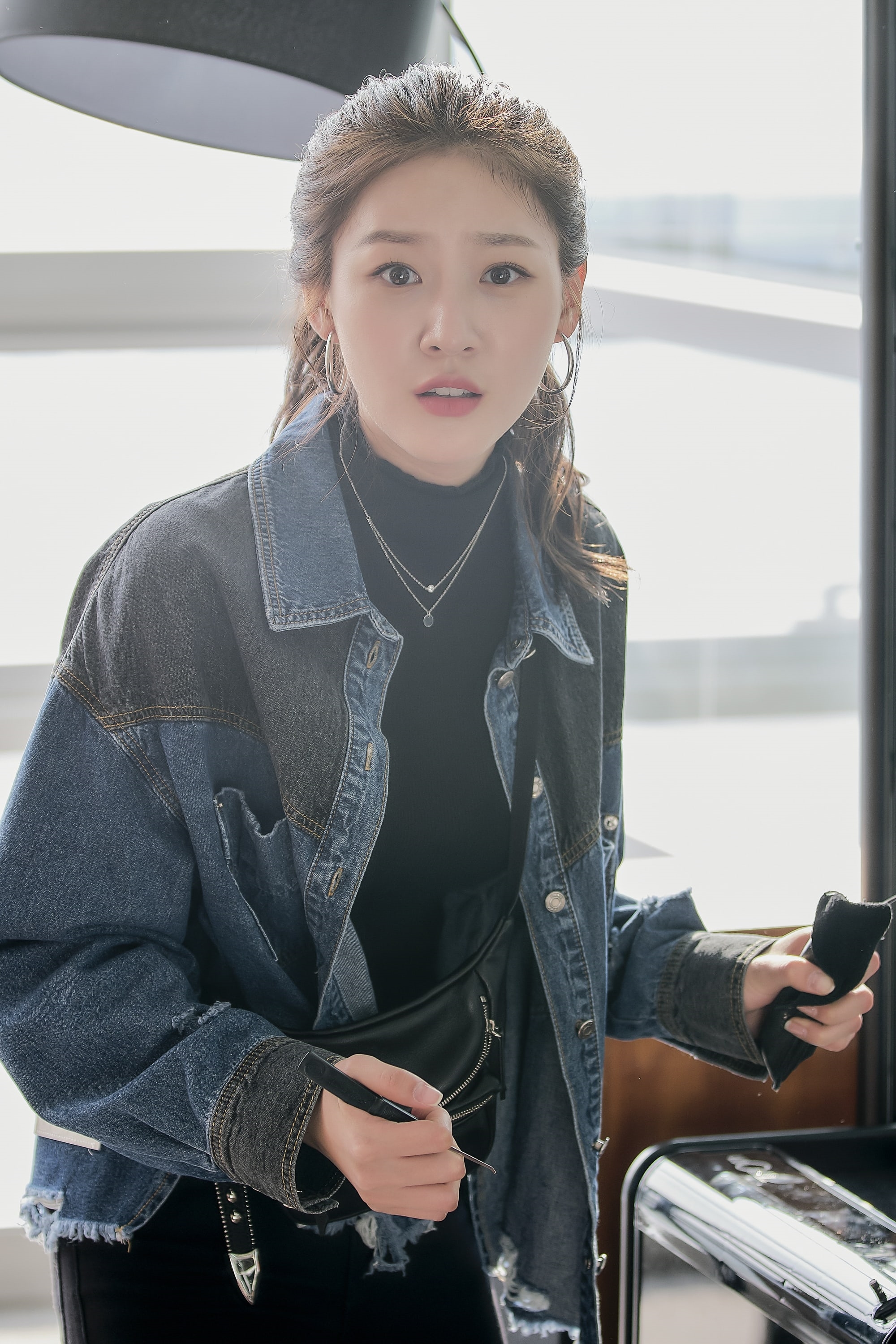Kim Sae Ron tiếp tục khiến fan trầm trồ với loạt ảnh mới trong drama
