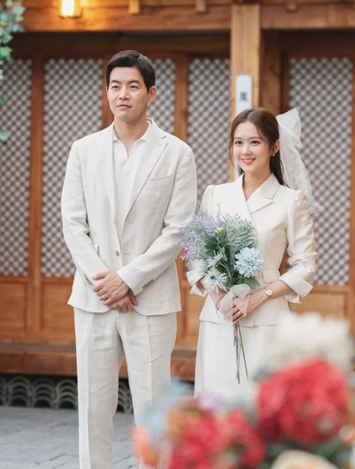 Lee Sang Yoon - Jang Na Ra trả lời về khả năng 'phim giả tình thật'