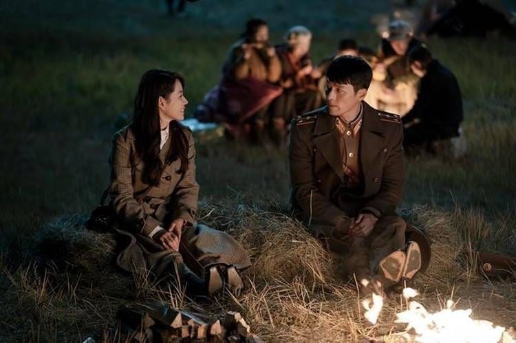 Drama mới của Hyun Bin - Son Ye Jin tung teaser mới cực đáng yêu