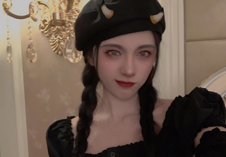 Sao Hoa ngữ đua nhau hóa trang ngày Halloween