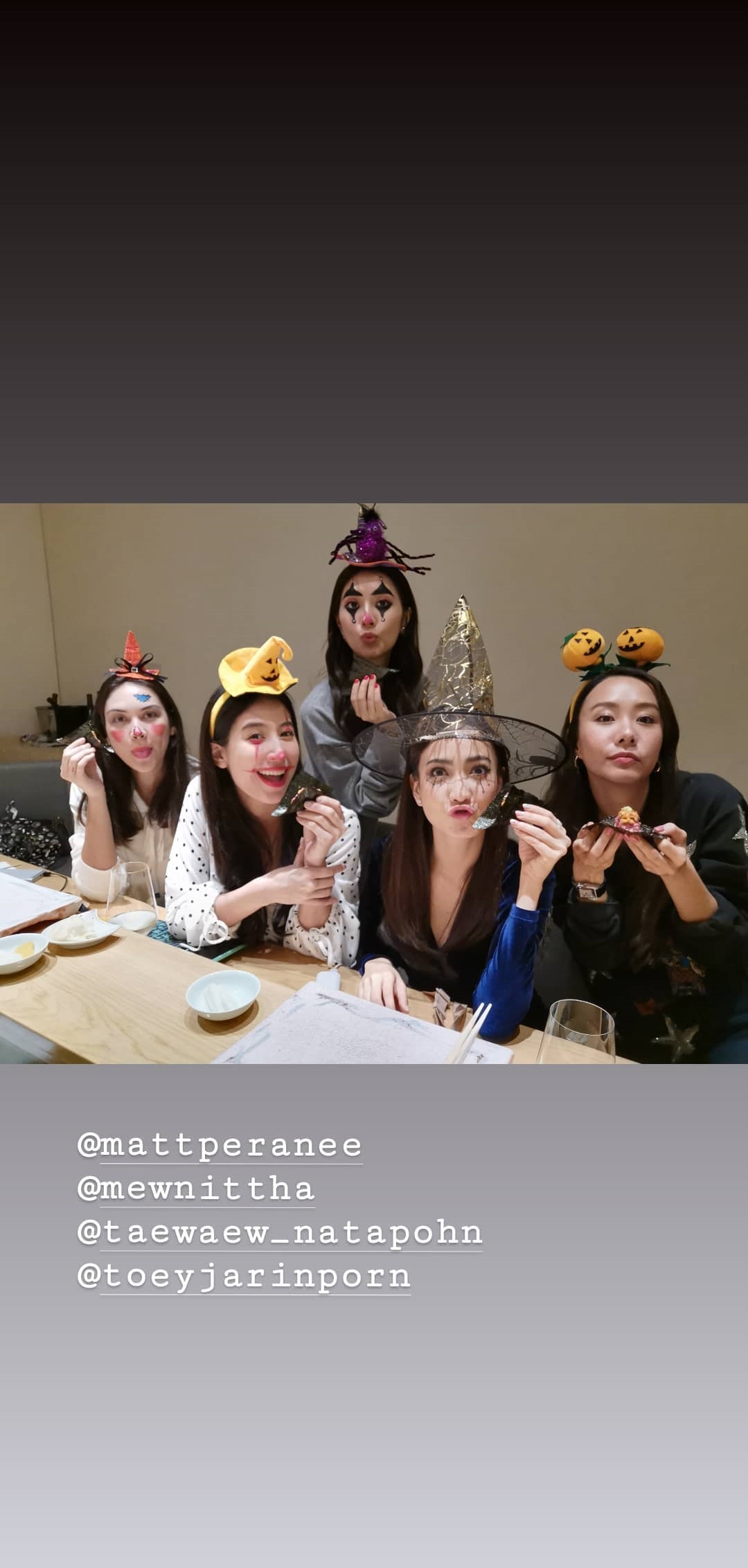 Tổng hợp loạt ảnh sao Thái chơi Halloween cực hoành tráng