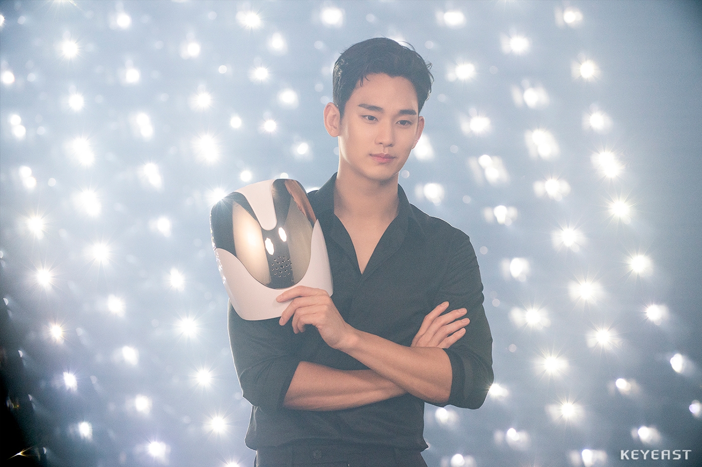 Kim Soo Hyun 'đốn tim' fan với bộ ảnh mới đẹp trai siêu cấp
