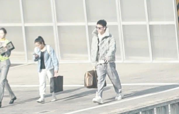 Giả Nãi Lượng lần đầu lộ diện gầy gò sau scandal của Lý Tiểu Lộ