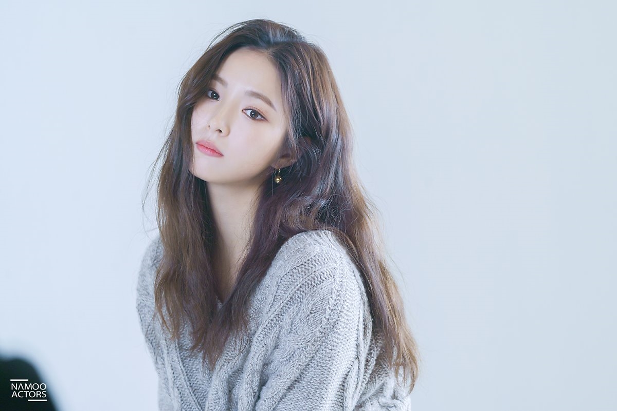 Shin Se Kyung tung bộ ảnh đẹp như tiên nữ quảng bá fanmeeting