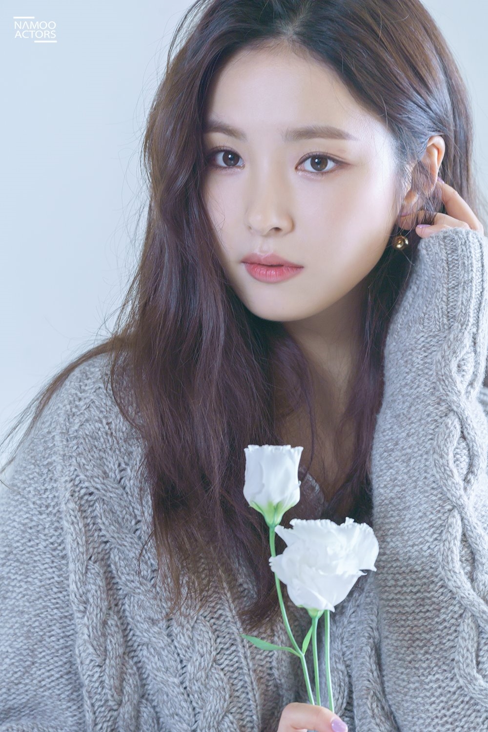 Shin Se Kyung tung bộ ảnh đẹp như tiên nữ quảng bá fanmeeting