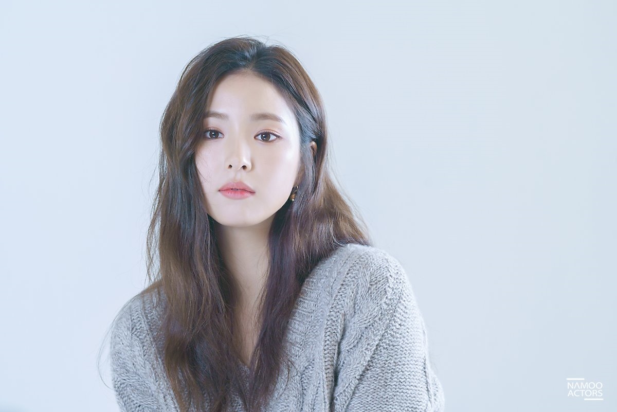 Shin Se Kyung tung bộ ảnh đẹp như tiên nữ quảng bá fanmeeting