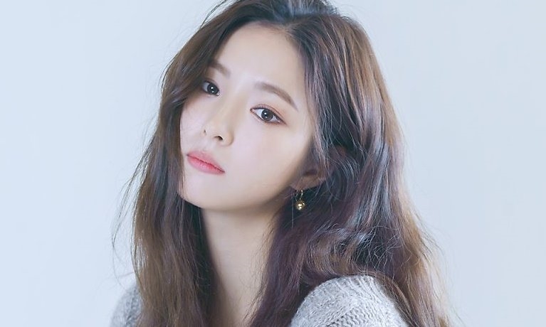 Shin Se Kyung tung bộ ảnh đẹp như tiên nữ quảng bá fanmeeting