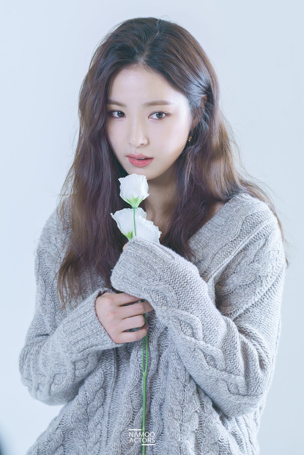 Shin Se Kyung tung bộ ảnh đẹp như tiên nữ quảng bá fanmeeting