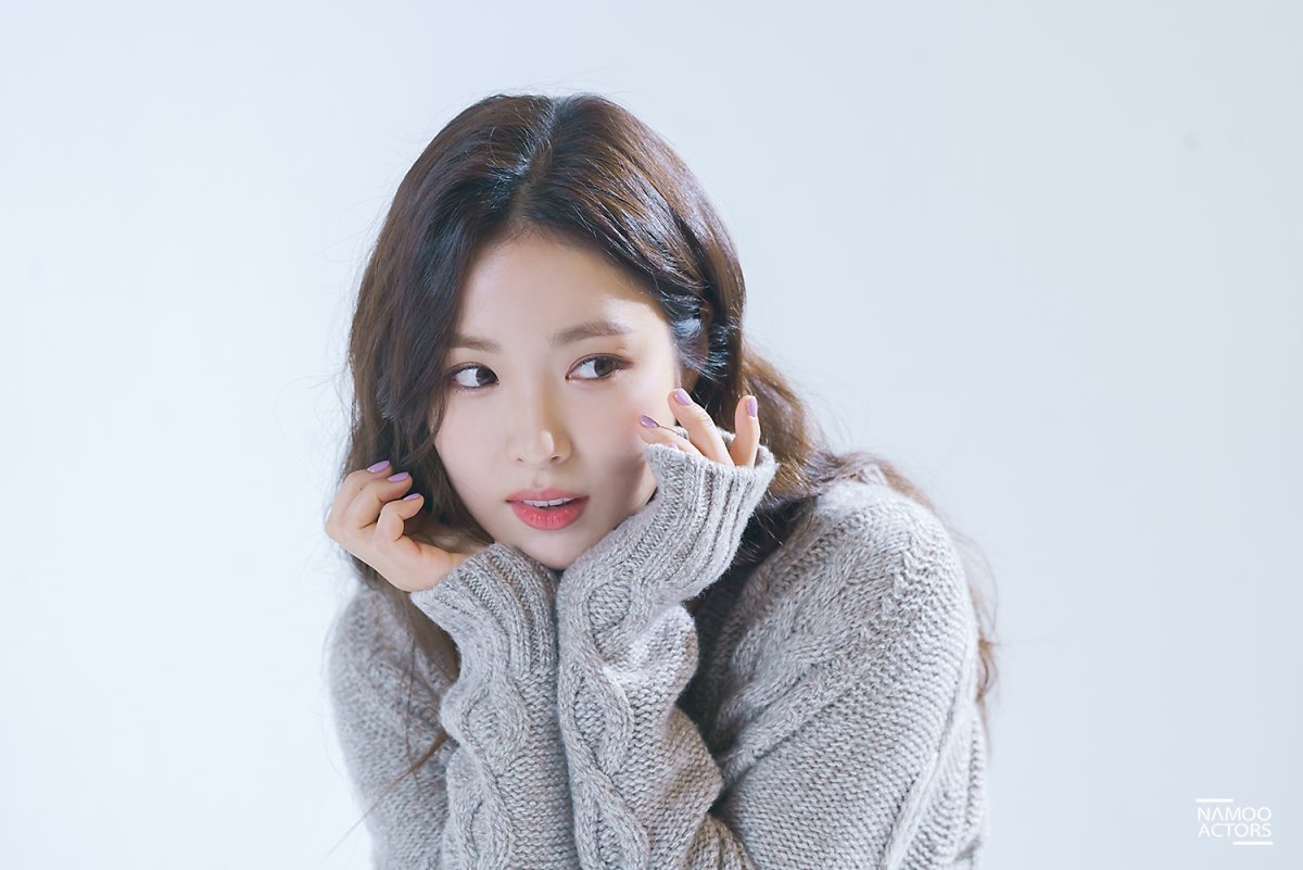 Shin Se Kyung tung bộ ảnh đẹp như tiên nữ quảng bá fanmeeting
