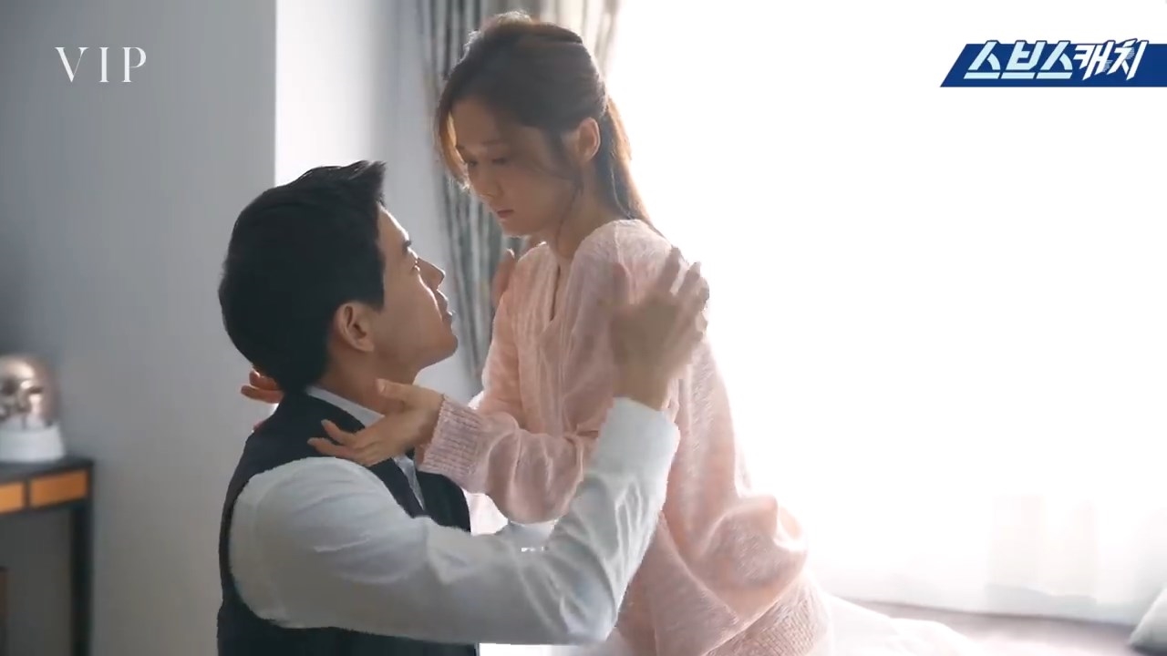Jang Na Ra - Lee Sang Yoon “ngượng chín mặt” vì quay cảnh hôn đắm đuối