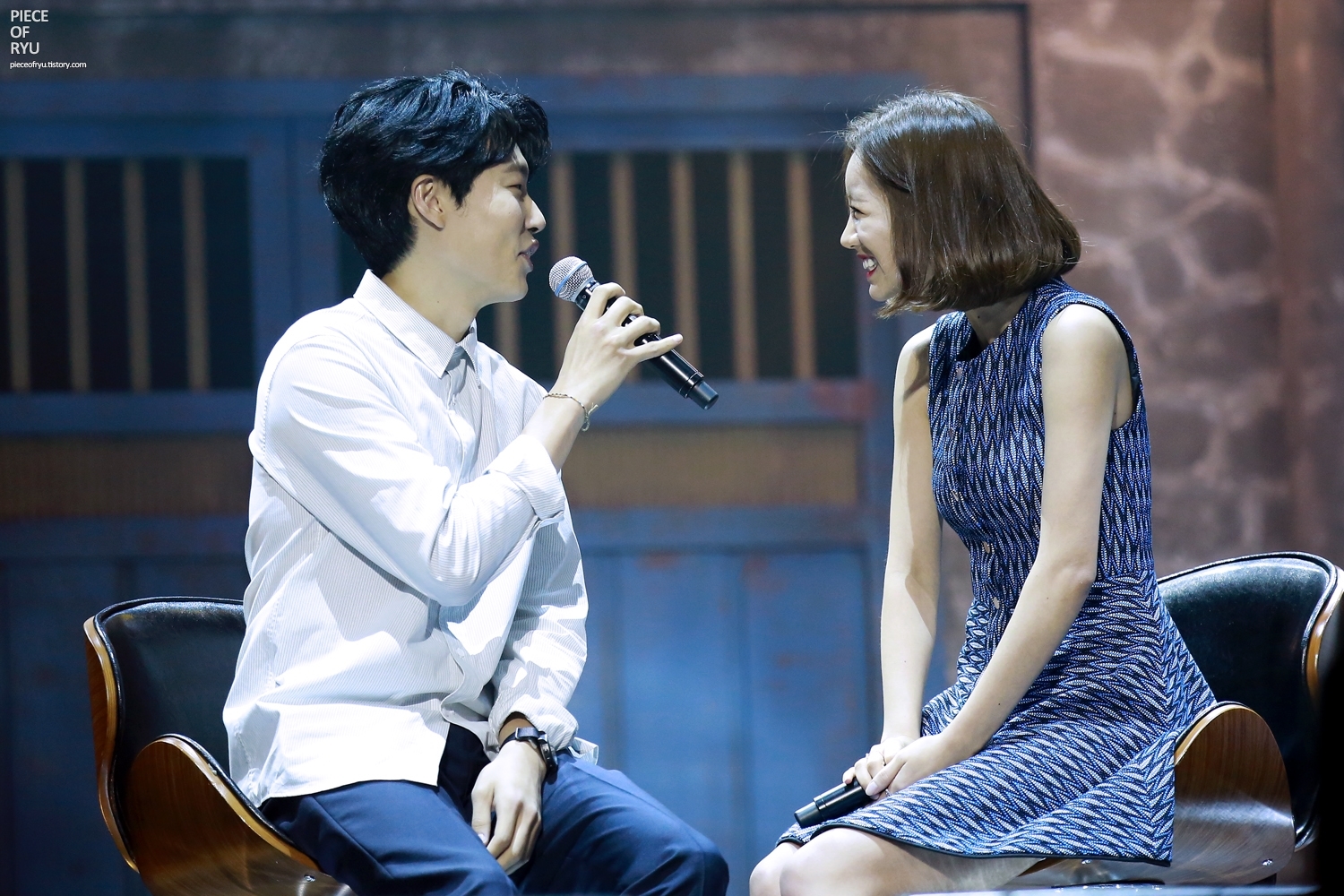 Hyeri - Ryu Jun Yeol ba năm yêu nhau vẫn ngọt ngào, hạnh phúc