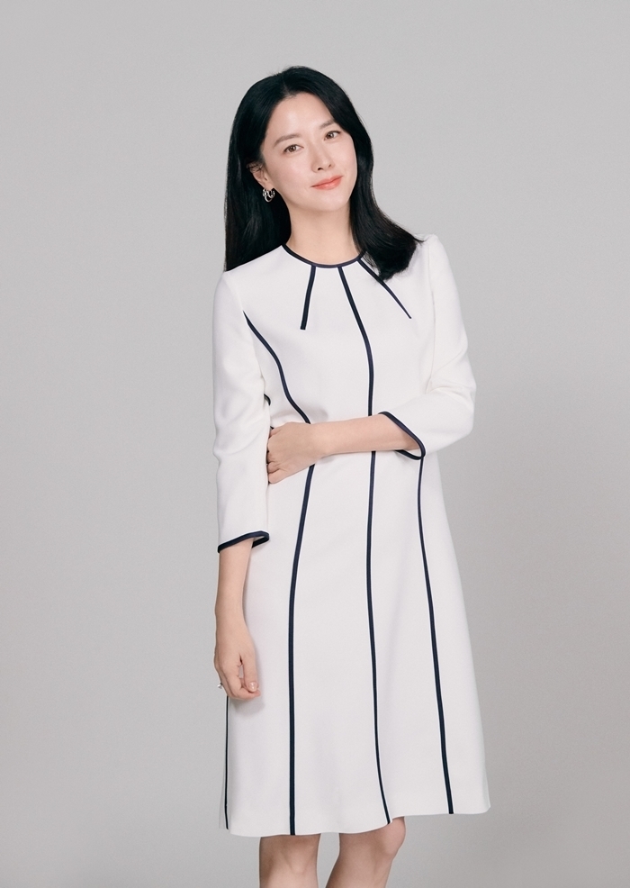 Lee Young Ae chia sẻ hai con không biết đến độ nổi tiếng của mình