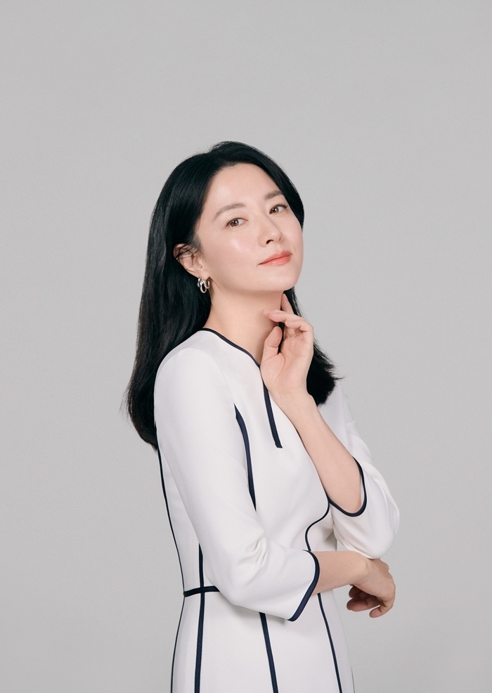 Lee Young Ae chia sẻ hai con không biết đến độ nổi tiếng của mình