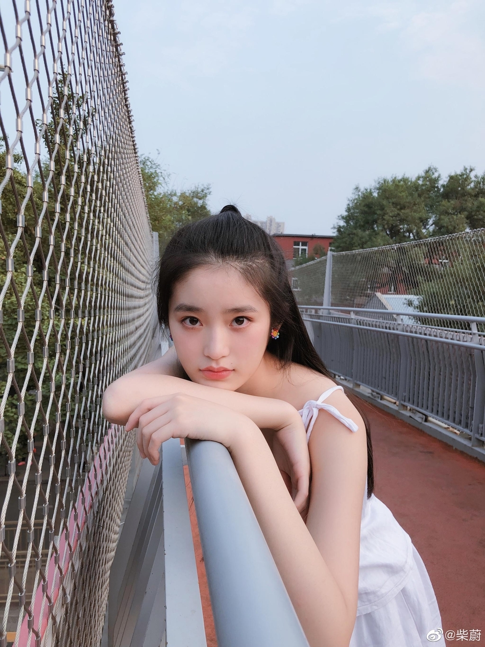 Sao nhí hot nhất Bộ Bộ Kinh Tâm gây bão mạng vì 'dậy thì thành công'