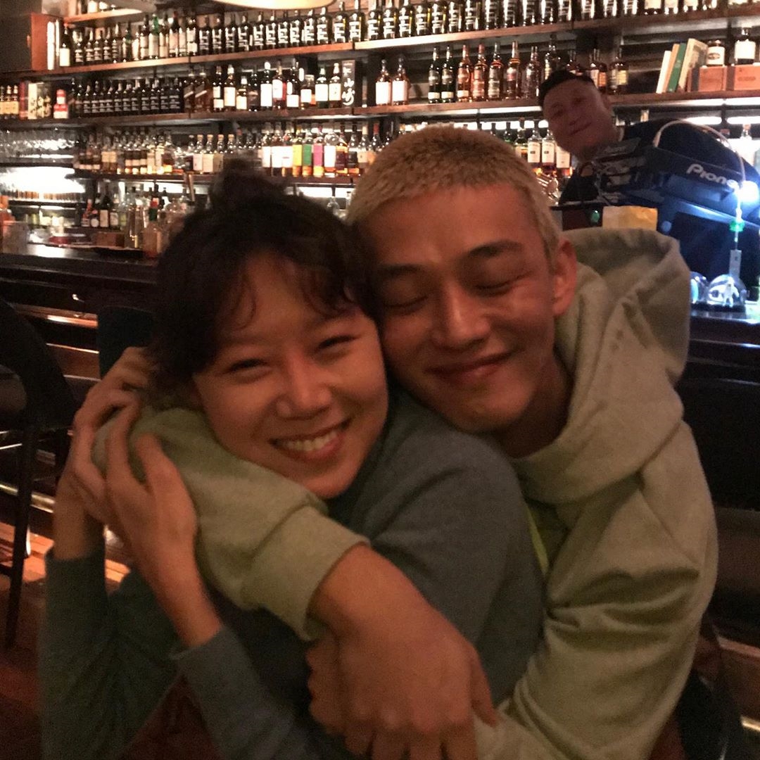 Yoo Ah In và tình bạn thân với Song Hye Kyo và Gong Hyo Jin
