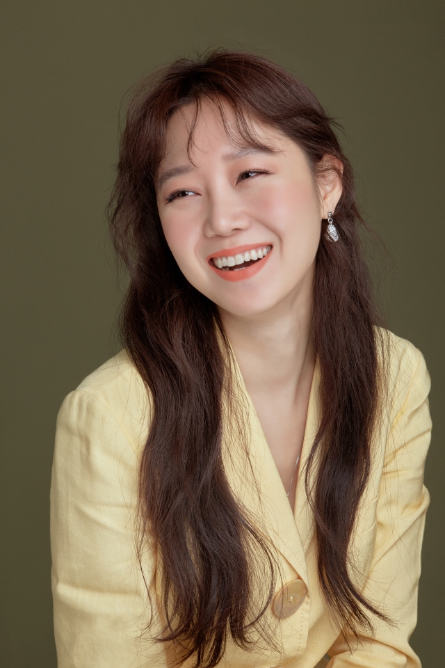 Gong Hyo Jin nói về diễn xuất, bạn diễn và khả năng được Daesang