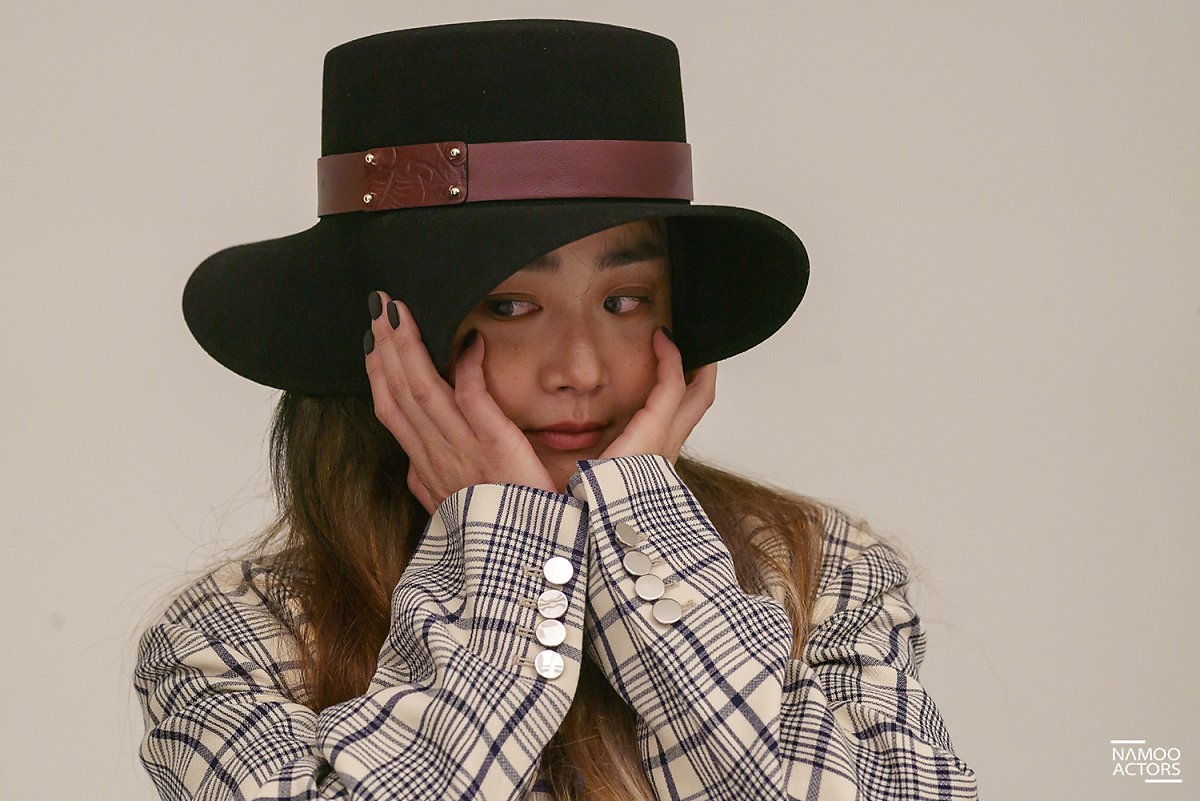 Moon Geun Young “lột xác” cá tính, chất ngất trong bộ ảnh tạp chí mới