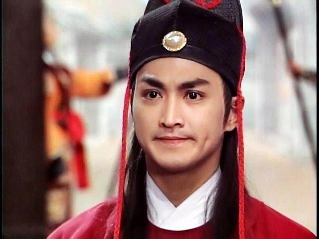 Hà Gia Kính: Trở thành phú hào dù từng bị đóng băng sự nghiệp