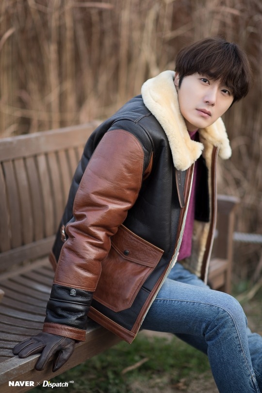 Jung Il Woo tung bộ ảnh “hoàng tử mùa đông” đẹp mơ màng