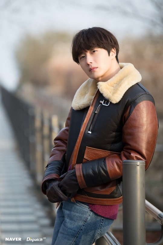Jung Il Woo tung bộ ảnh “hoàng tử mùa đông” đẹp mơ màng
