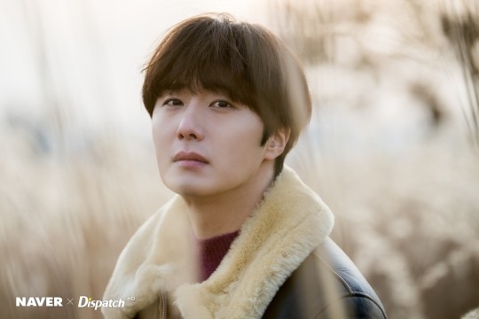 Jung Il Woo tung bộ ảnh “hoàng tử mùa đông” đẹp mơ màng