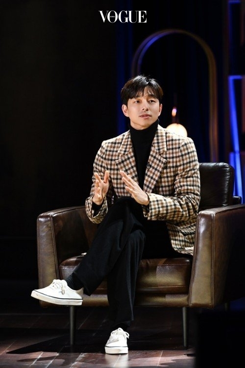 Gong Yoo xuất hiện trong talkshow của Lee Dong Wook